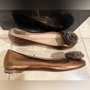 Giuseppe Zanotti 7 37 Copper Flats with Zip Rosette